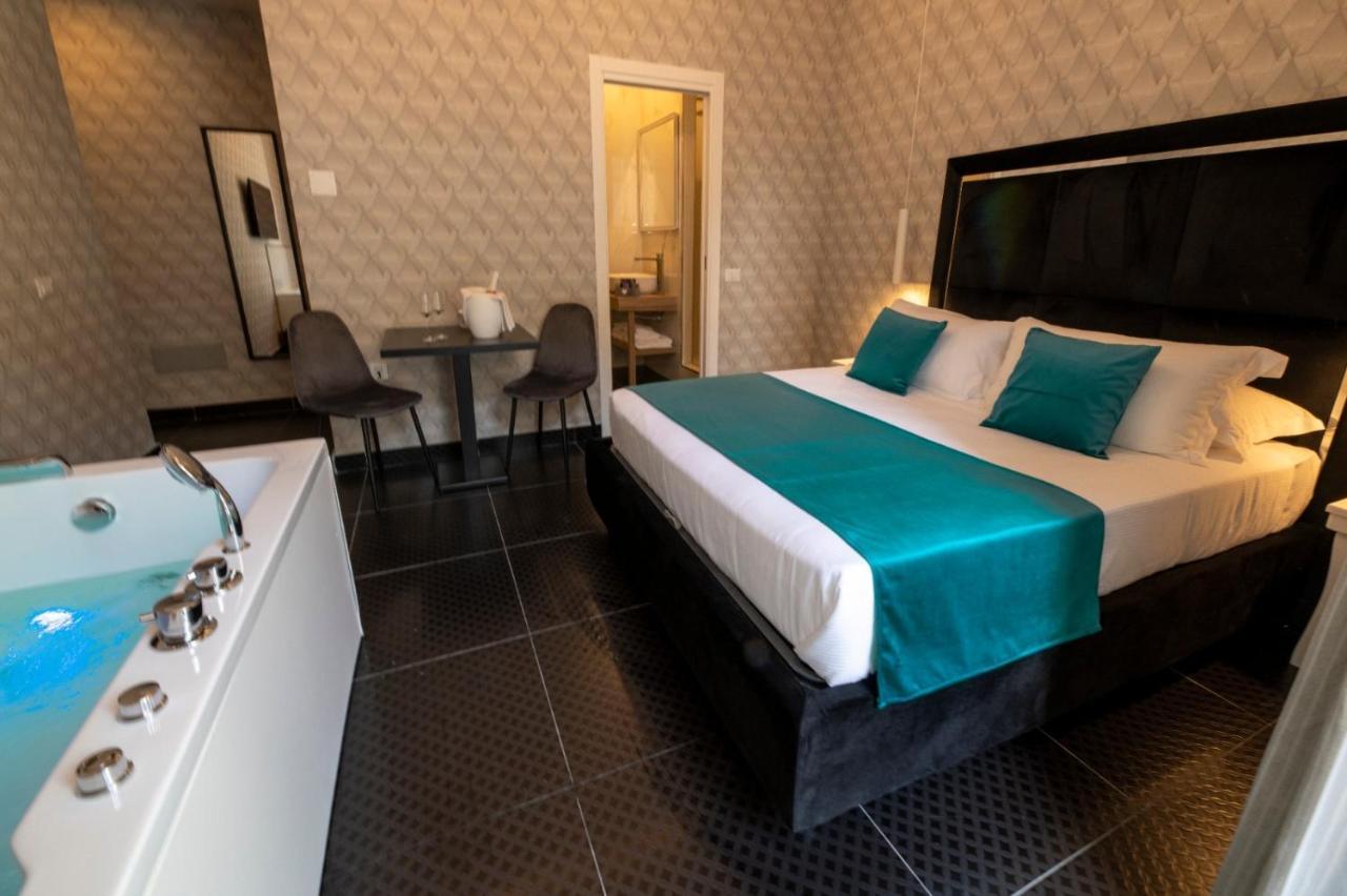 Luna Luxury Bed And Breakfast Napoli Bagian luar foto