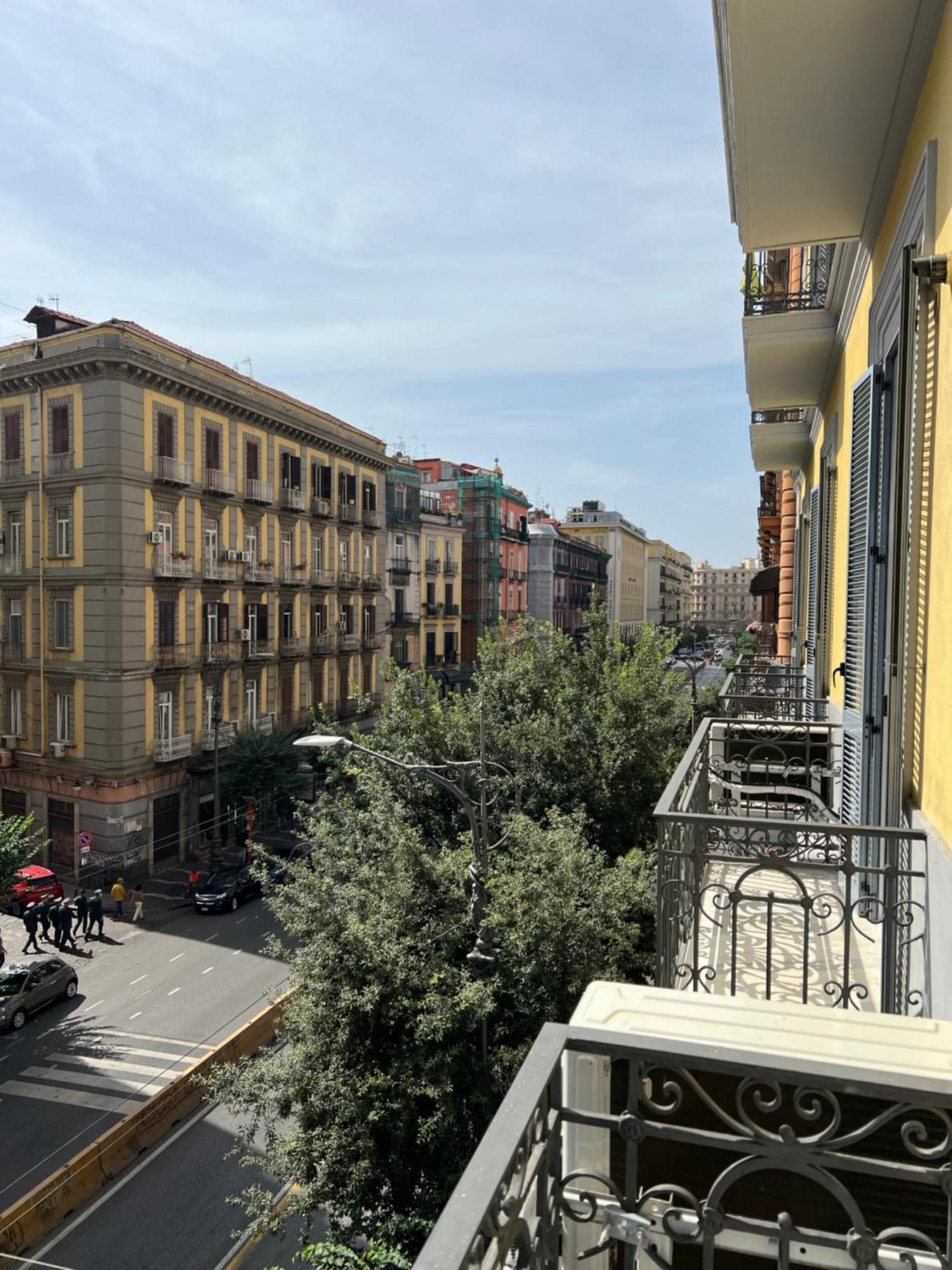 Luna Luxury Bed And Breakfast Napoli Bagian luar foto